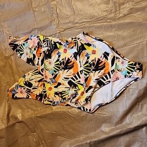 Old Navy One Piece Swimsuit